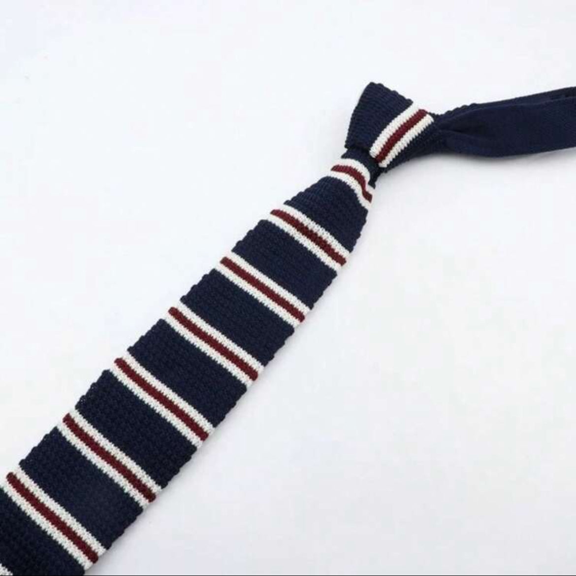 Fí Knitted tie