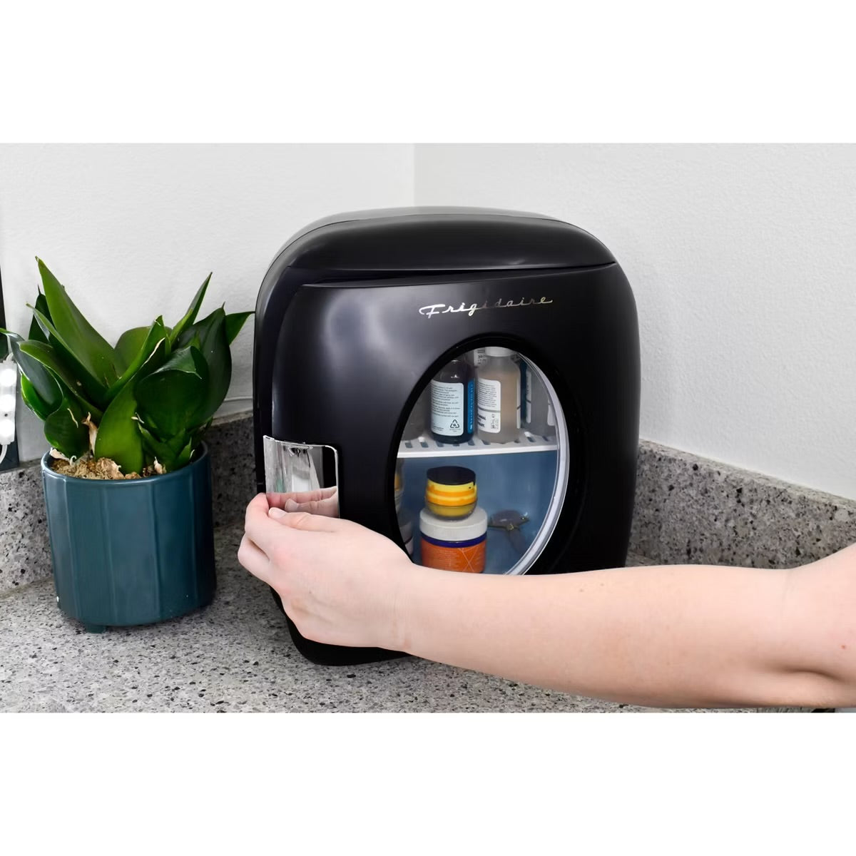 Frigidaire 12 Can Retro Beverage Countertop Mini Refrigerator