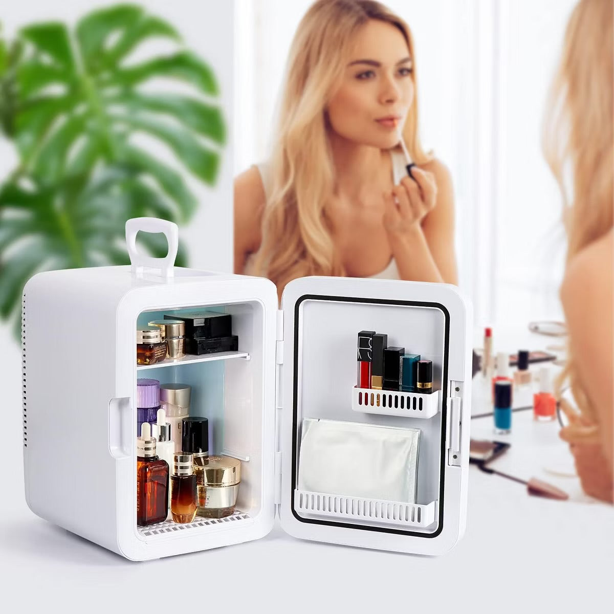 AstroAI Mini Fridge,15 Can 10 Liter Mini Refrigerator Cooler Warmer, AC/DC Thermoelectric Skincare Fridge for Beverage, Bedroom